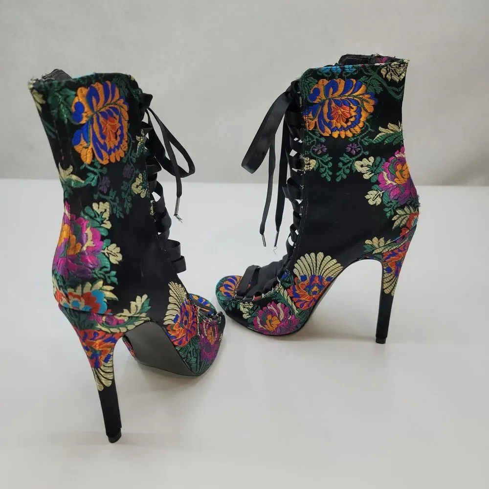 Steve Madden Fuego Embroidered Floral Lace-Up Peep-Toe Stiletto Booties Size 7